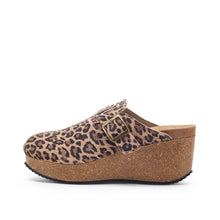Shoe - Leopard Clog