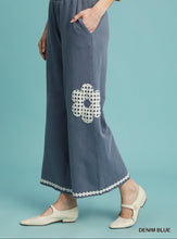 Pant Set - Flower appliqué